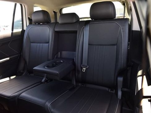 Certified 2023 Volkswagen Tiguan SE FWD image 20
