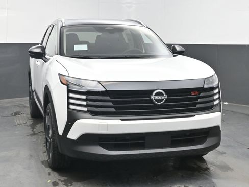 New 2026 Nissan Kicks SR w/ SR Premium Package image 2