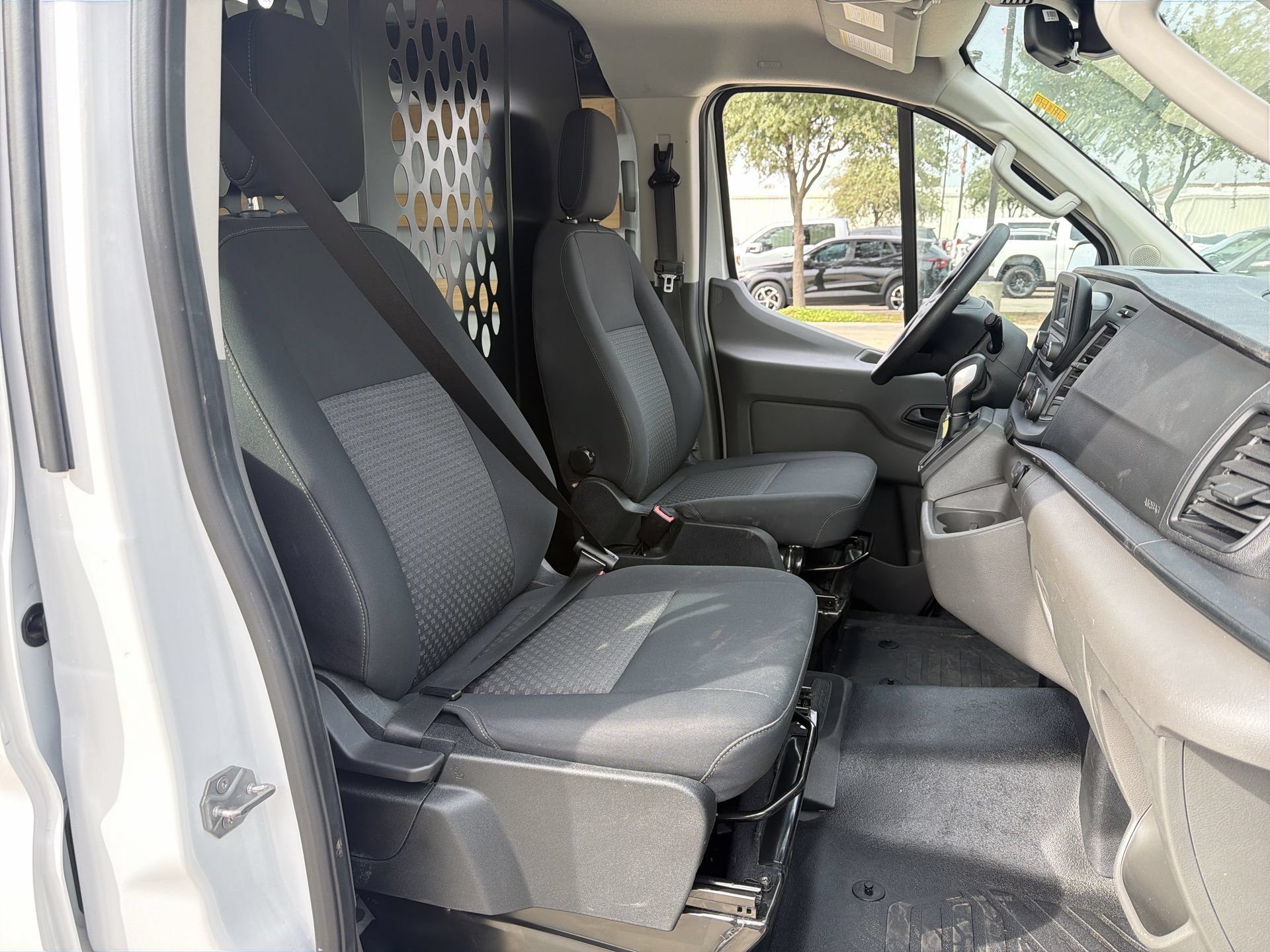Used 2025 Ford Transit 250 Low Roof w/ Exterior Upgrade Package RWD image 23