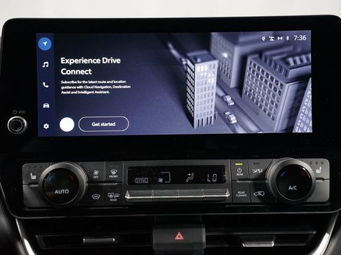 Used 2024 Toyota Grand Highlander XLE image 17