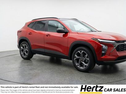 Used 2025 Chevrolet Trax LT