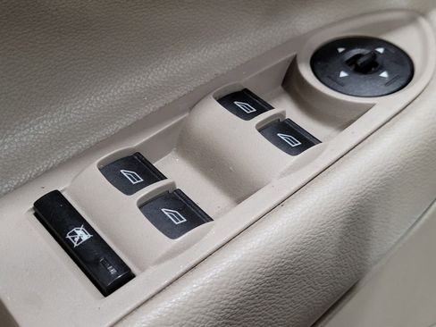 Used 2014 Ford Escape SE image 27