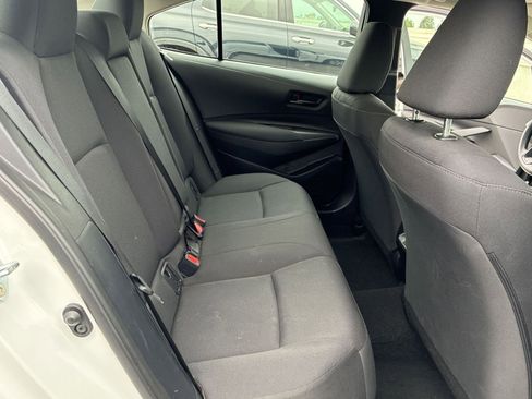 Used 2025 Toyota Corolla LE image 12
