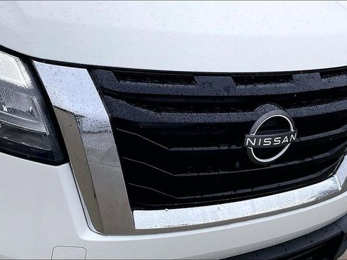 Used 2022 Nissan Pathfinder SV image 29