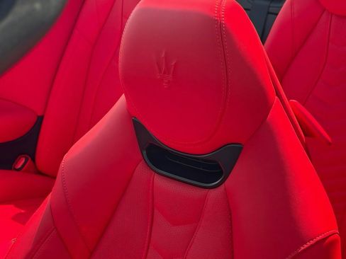 Used 2024 Maserati GranCabrio Trofeo image 7