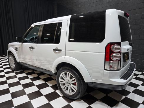 Used 2011 Land Rover LR4 HSE image 2
