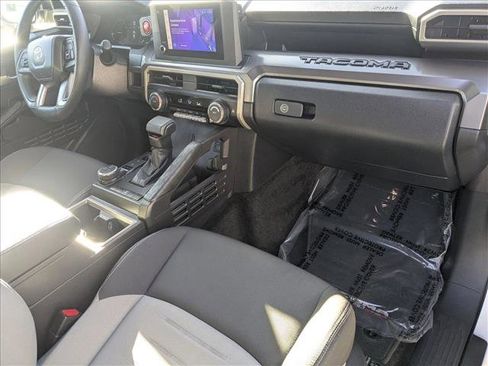 Used 2024 Toyota Tacoma TRD Off-Road image 20