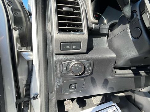 Used 2018 Ford F150 Raptor w/ Equipment Group 802A Luxury image 14