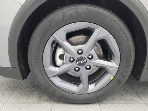 Used 2025 Kia K4 FWD image 31