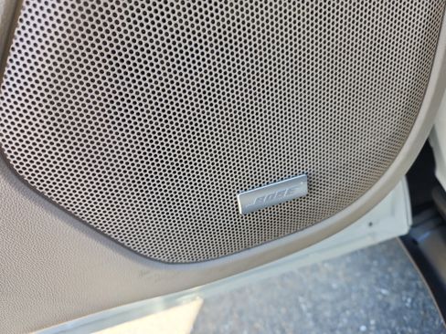 Used 2019 GMC Acadia Denali image 25