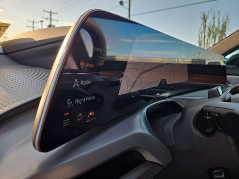 New 2026 Cadillac Vistiq Premium Luxury w/ LPO, Floor Liner Package image 24