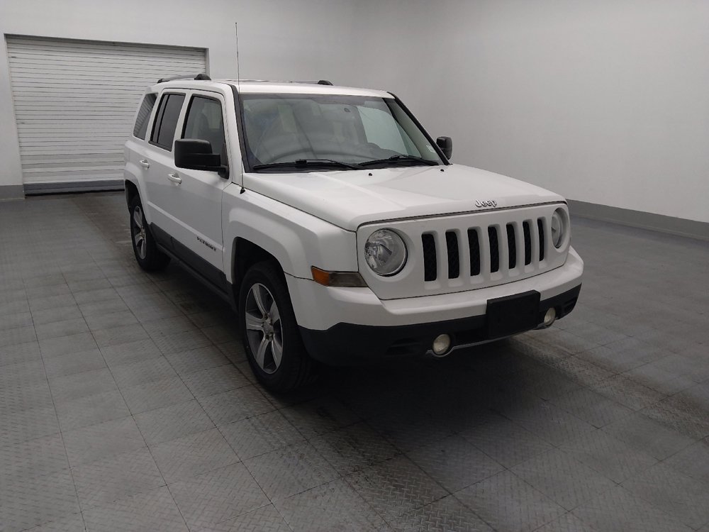 Used 2017 Jeep Patriot High Altitude FWD image 13