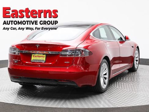 Used 2016 Tesla Model S 90D image 5