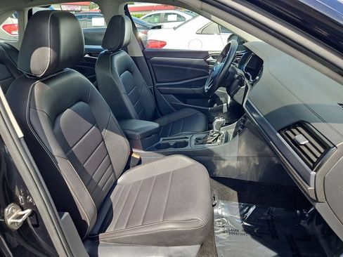 Used 2024 Volkswagen Jetta SE FWD image 28