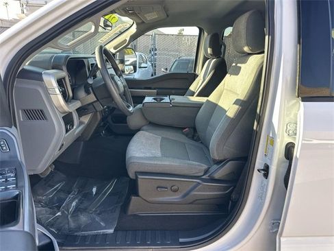 Used 2024 Ford F250 XLT image 17