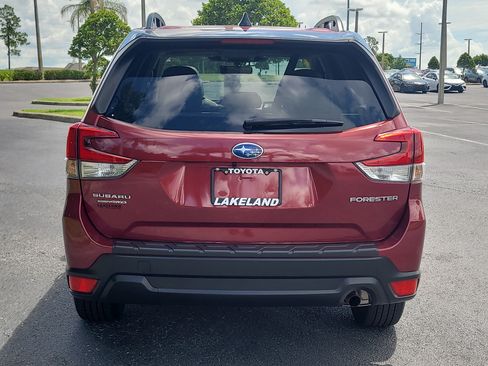 Used 2024 Subaru Forester Premium AWD/4WD image 7