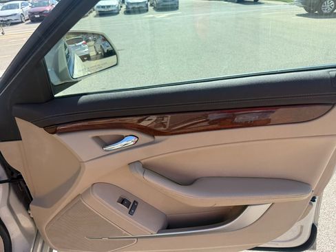 Used 2011 Cadillac CTS Luxury image 17