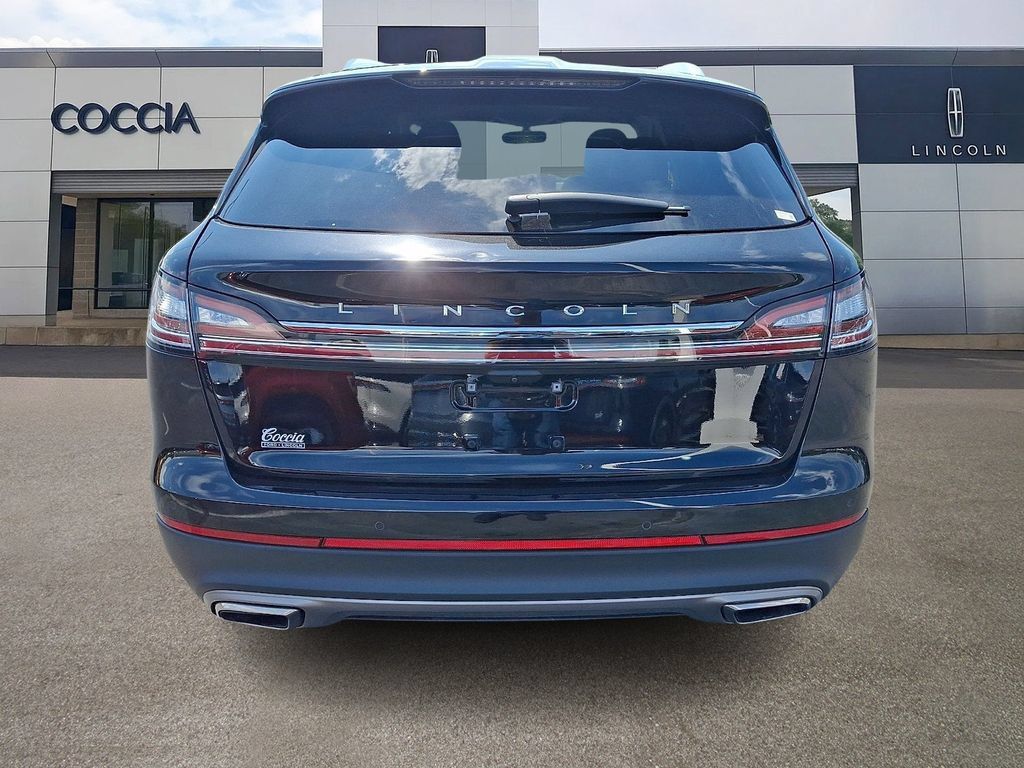 Certified 2023 Lincoln Nautilus Reserve AWD/4WD image 5