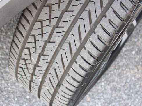 Used 2023 Volvo XC40 B4 Plus w/ Protection Package image 35