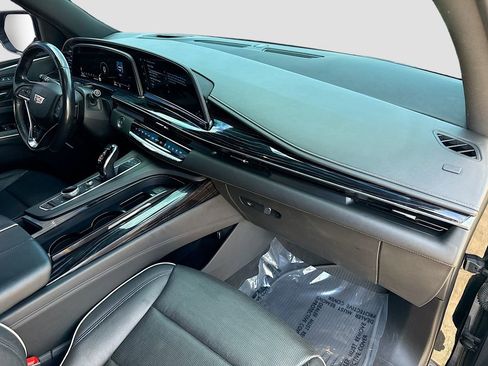 Used 2021 Cadillac Escalade Sport w/ Driver Assist Tech Package image 15