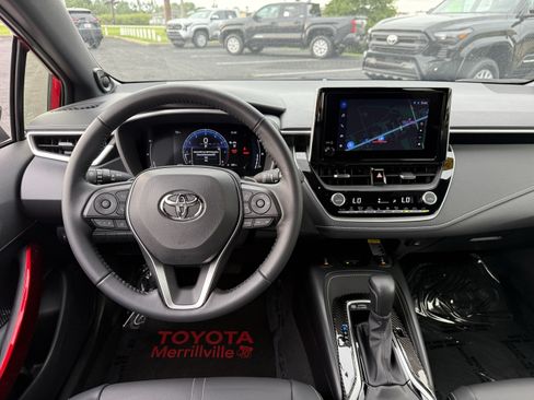 Used 2025 Toyota Corolla XSE FWD image 17