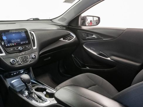 Used 2024 Chevrolet Malibu LT FWD image 12