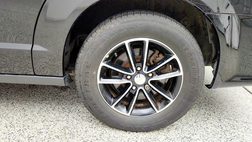 Used 2018 Dodge Grand Caravan GT FWD image 9