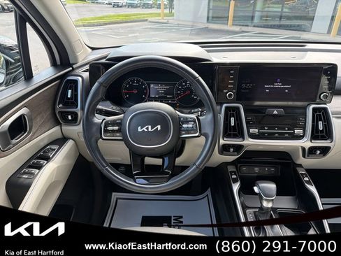 Used 2023 Kia Sorento S w/ Panoramic Sunroof Package AWD/4WD image 23