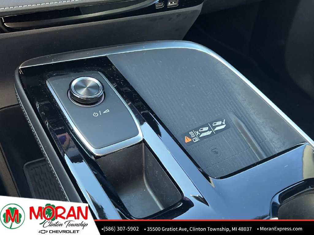 Certified 2026 Buick Enclave Sport Touring FWD image 25