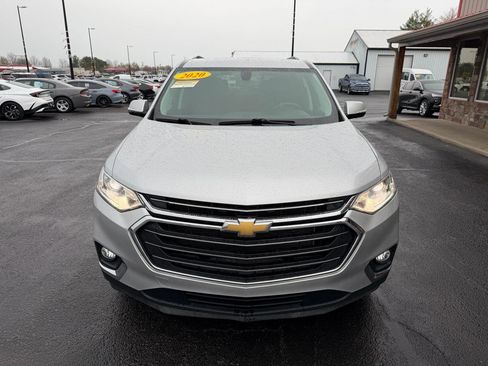 Used 2020 Chevrolet Traverse LT image 11