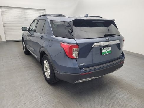 Used 2020 Ford Explorer XLT w/ Equipment Group 202A AWD/4WD image 5