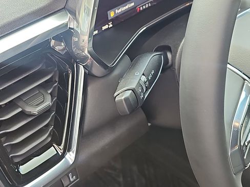 New 2025 GMC Canyon Elevation w/ Convenience Package image 21