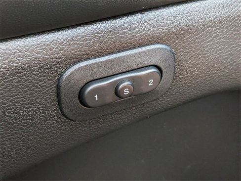 Certified 2021 Jeep Grand Cherokee Limited w/ Luxury Group II image 21