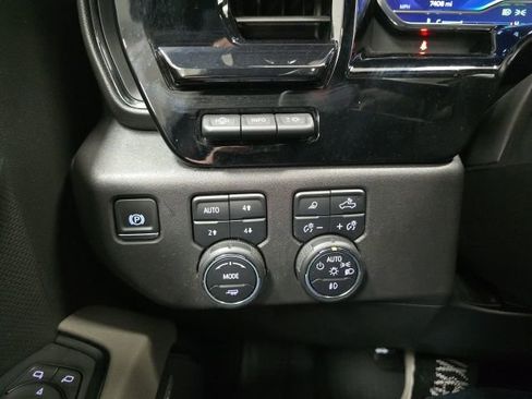 Certified 2025 Chevrolet Silverado 1500 ZR2 w/ Technology Package image 20