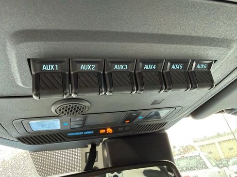 Used 2022 Ford Bronco Badlands image 31