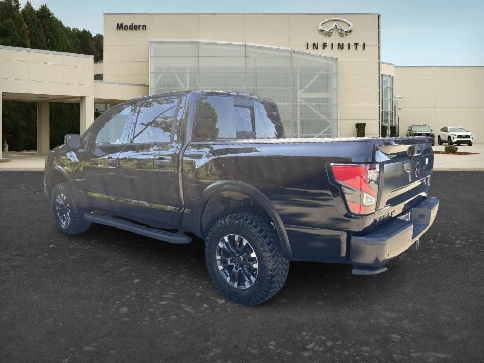Used 2020 Nissan Titan PRO-4X w/ Pro-4x Convenience Package AWD/4WD image 4