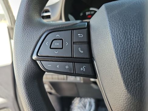 Certified 2025 Toyota Sienna LE FWD image 11