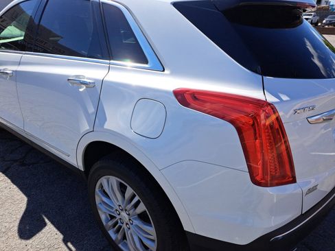 Used 2017 Cadillac XT5 Premium Luxury FWD image 20