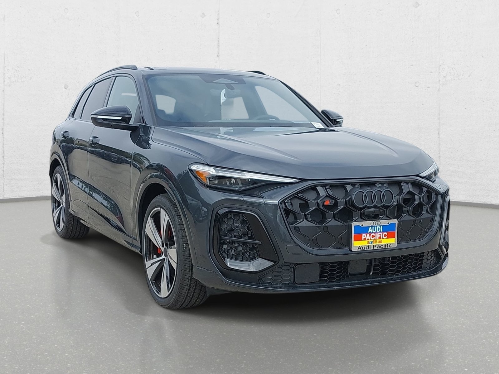 New 2026 Audi SQ5 Premium Plus AWD/4WD image 3