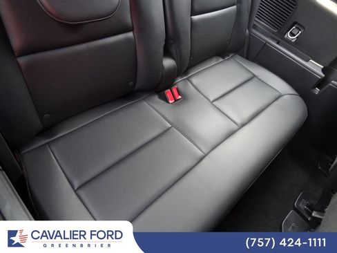 Used 2026 Ford Explorer ST-Line w/ ST-Line Street Pack AWD/4WD image 12