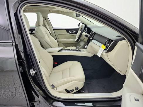 New 2026 Volvo V60 B5 Cross Country Plus w/ Climate Package AWD/4WD image 14