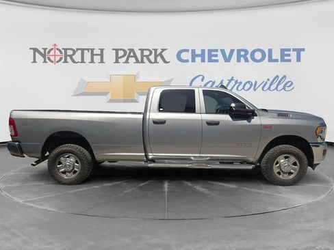 Used 2021 RAM 2500 Tradesman w/ Chrome Appearance Group AWD/4WD image 2