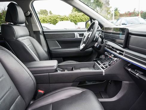 Used 2024 Hyundai Santa Fe Limited image 14