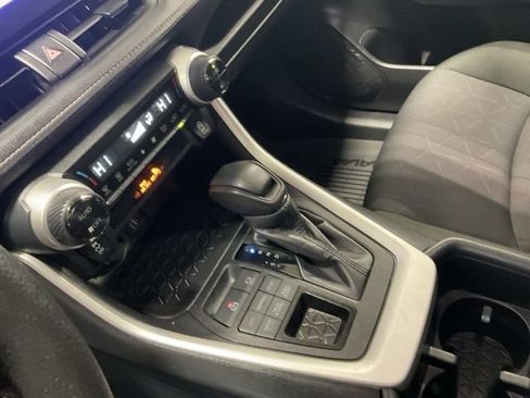 Used 2025 Toyota RAV4 XLE AWD/4WD image 25