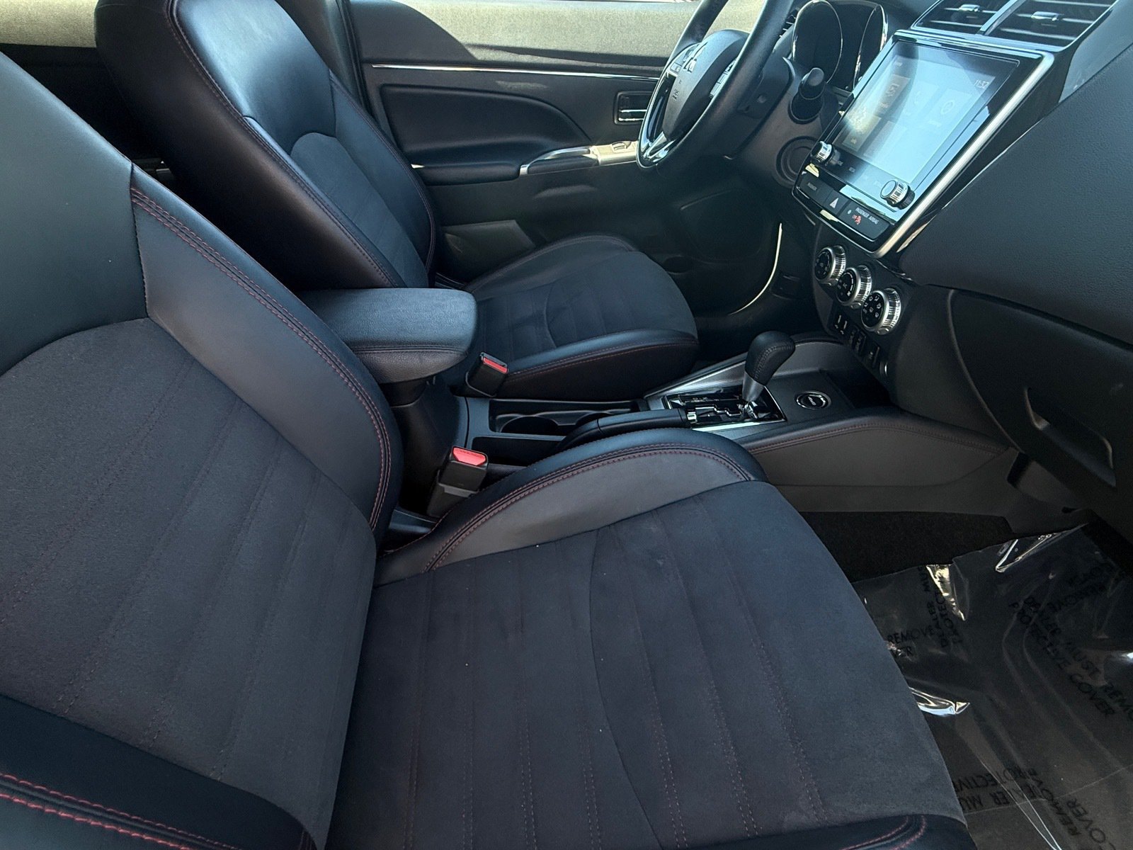 Used 2024 Mitsubishi Outlander Sport SE AWD/4WD image 11