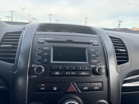 Used 2012 Kia Sorento LX AWD/4WD image 20