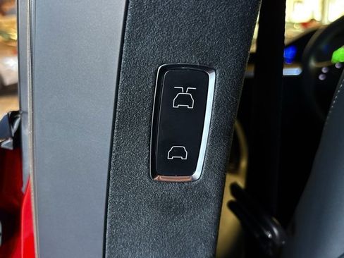 Used 2024 Tesla Model X image 20