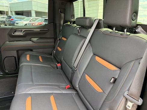 Used 2025 GMC Sierra 1500 AT4 w/ AT4 Premium Package AWD/4WD image 23