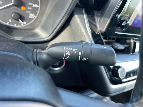 Used 2024 Toyota Corolla SE FWD image 19