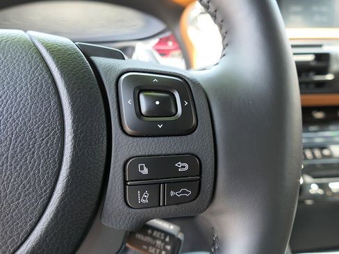 Used 2025 Lexus IS 300 F Sport AWD/4WD image 14